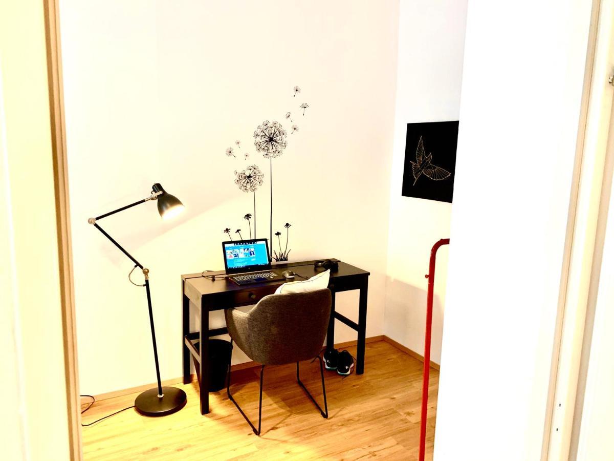 Urban City Retreat - By Nahuen Suites Graz Bagian luar foto