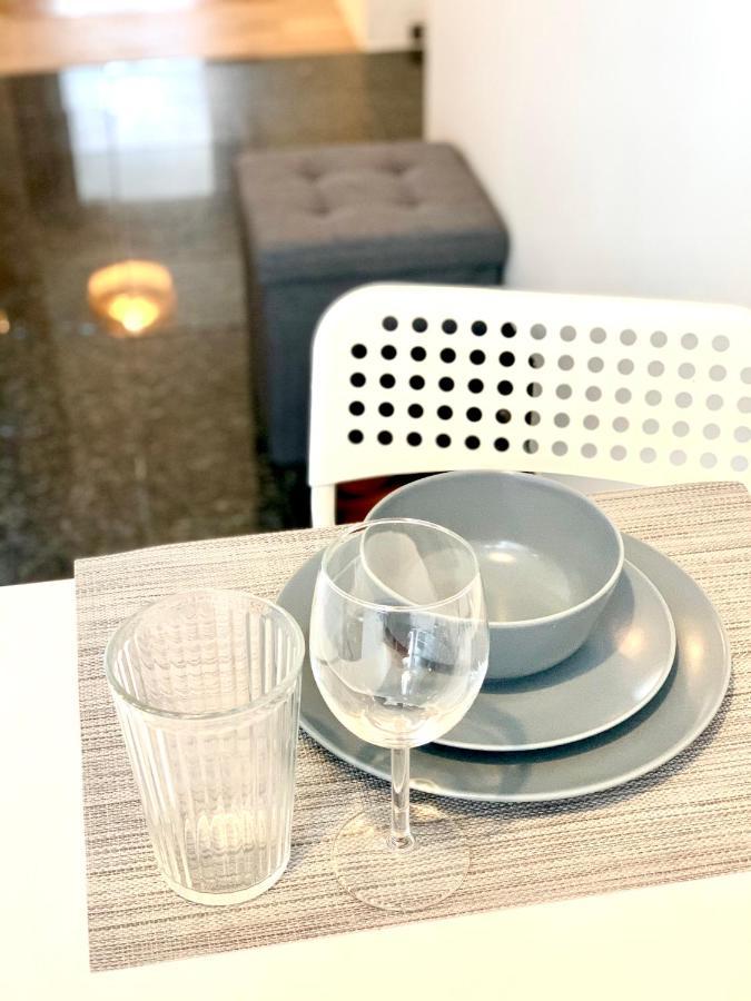 Urban City Retreat - By Nahuen Suites Graz Bagian luar foto