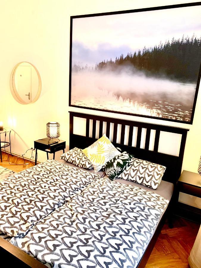 Urban City Retreat - By Nahuen Suites Graz Bagian luar foto