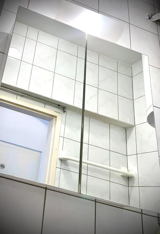 Urban City Retreat - By Nahuen Suites Graz Bagian luar foto