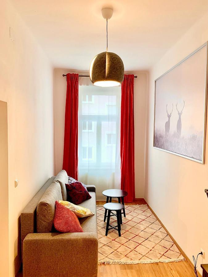 Urban City Retreat - By Nahuen Suites Graz Bagian luar foto