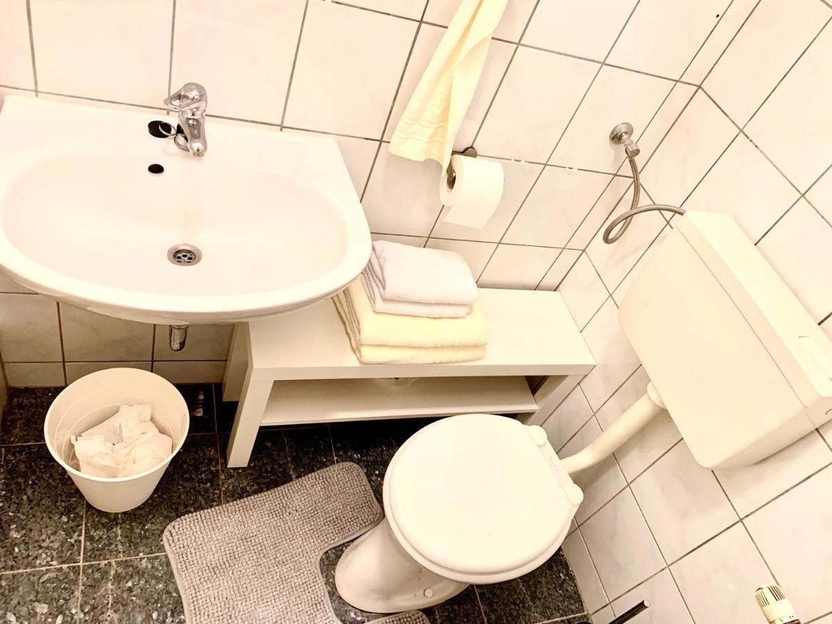 Urban City Retreat - By Nahuen Suites Graz Bagian luar foto